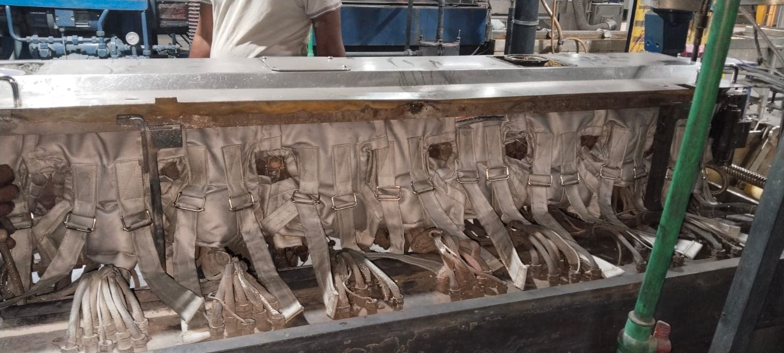Extruder Machine Insulation Covers in Pakistan | Plastic & Moulding Machine Jackets removable insulation jacket by MSEW