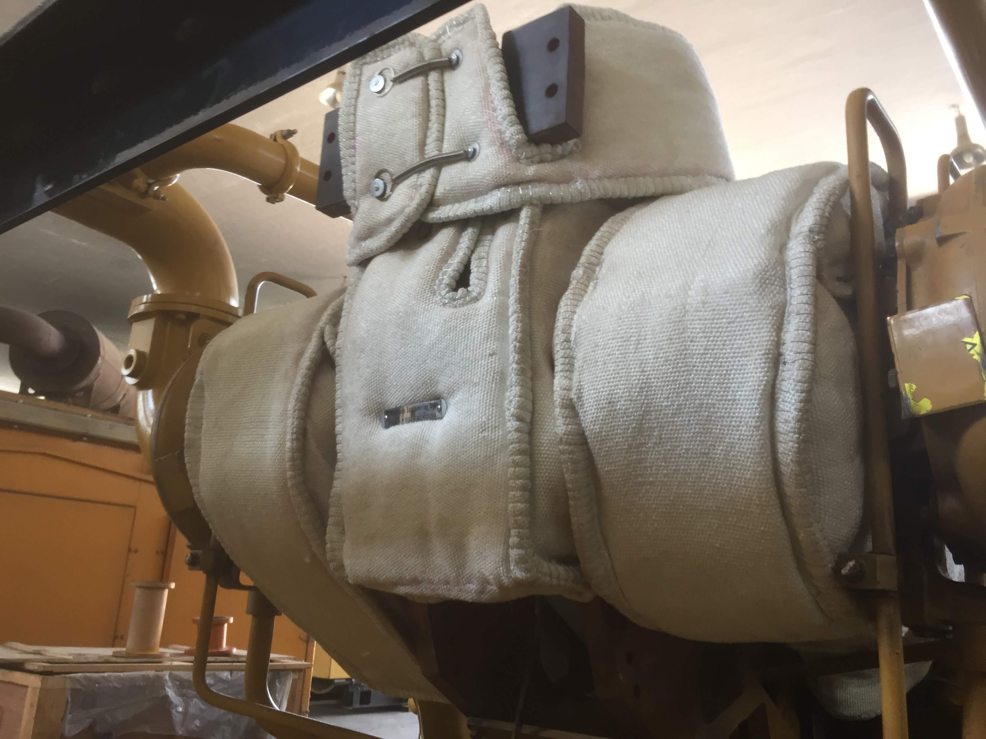 Gas generator insulation jacket for energy saving